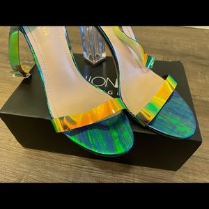🧜‍♀️Clear Heel Ankle Strap Pumps-size 9🧜‍♀️